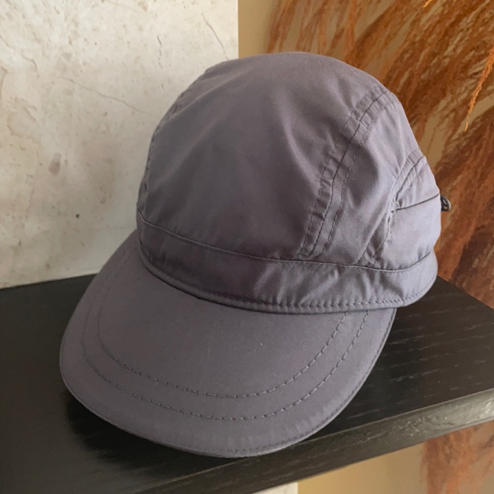 Lululemon hat